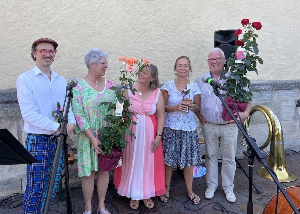 Gruppenbild vom Jubiläumskonzert 90 Jahre Gemeindebücherei